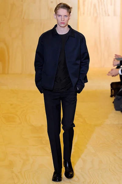 Look 36